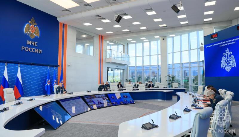 МЧС России держит на контроле оперативную обстановку в бассейне реки Амур