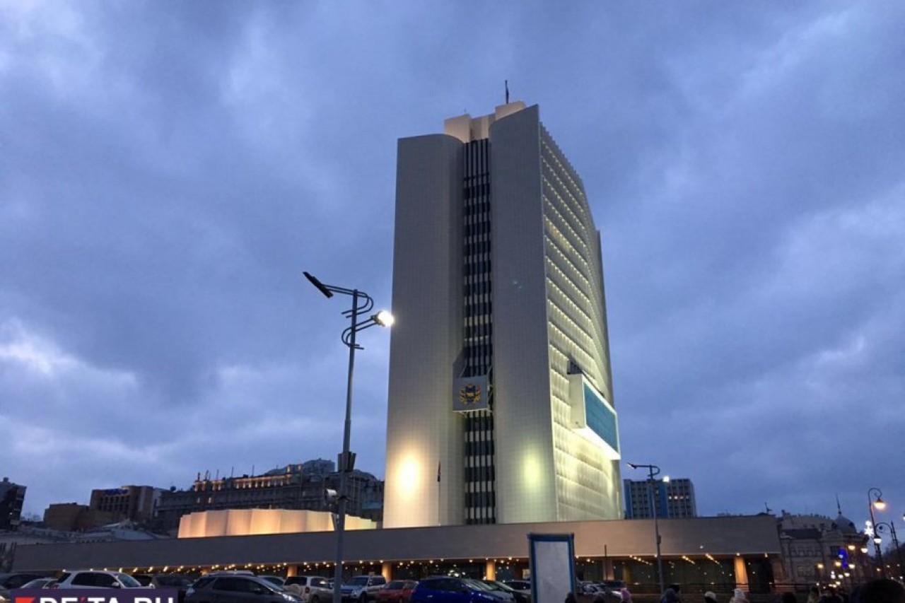 Проезд перекроют до утра в центре Владивостока