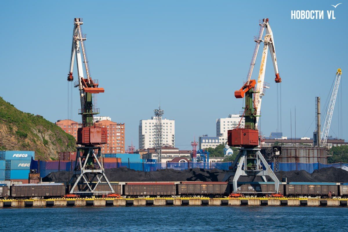 Перевалку угля обещают запретить в границах городов Приморья в 2027 году