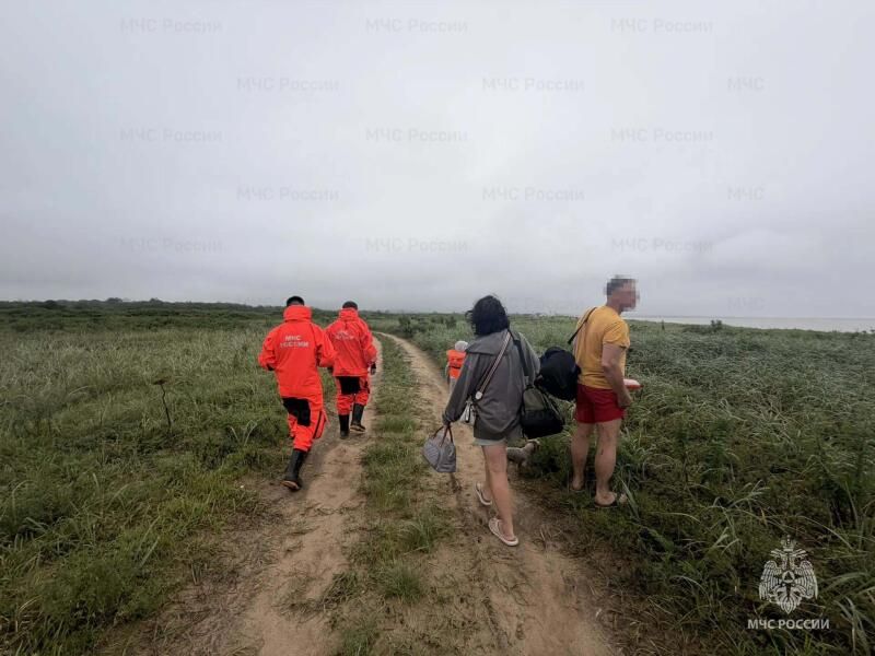 Сотрудники МЧС России оказали помощь семье в Хасанском округе