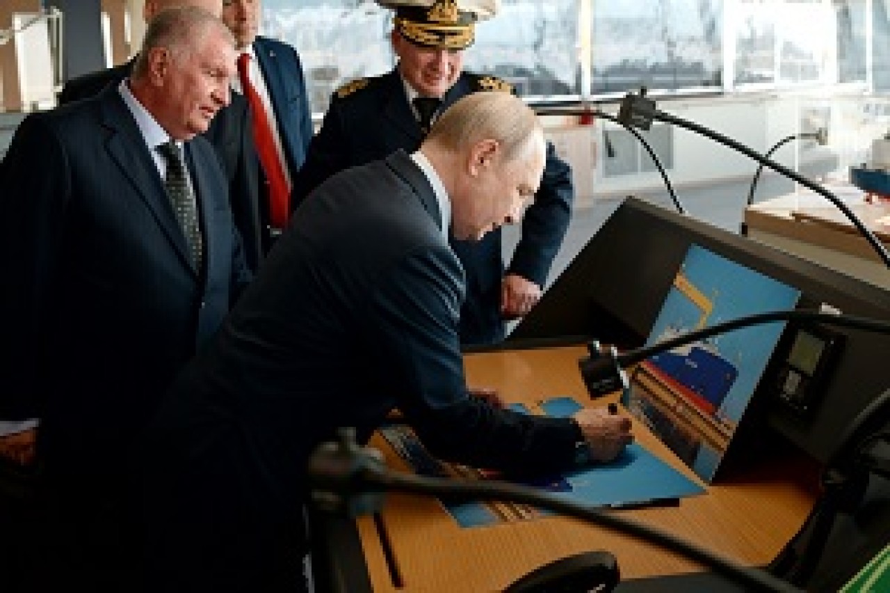 «Удалось наладить современное производство»: Владимир Путин оценил ход строительства арктических газовозов на ССК «Звезда» — DEITA.ru