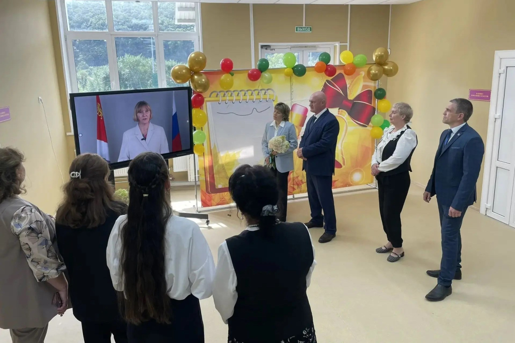 Двери новой школы распахнулись в самом северном поселке Приморья