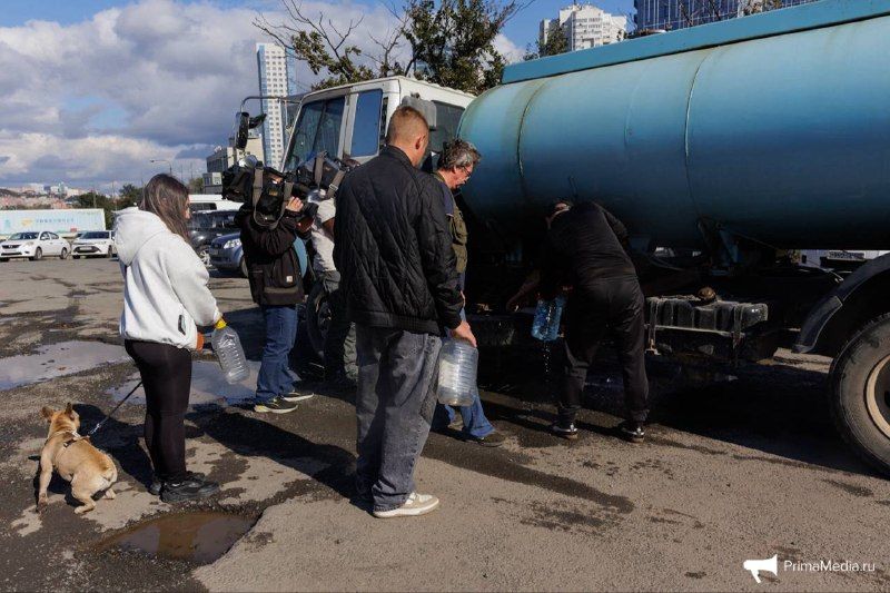 Вода появится к полуночи На подстанции «Штыково» продолжаются... — Дальневосточные Ведомости