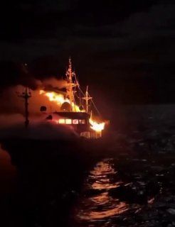 Четверо приморцев пропали после пожара на судне «Триумф» у берегов... — ВОСТОК-МЕДИА | Владивосток и ДФО