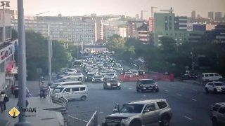 Ремонтные работы осложнили движение на улице Гоголя во... — PrimaMedia.Приморье