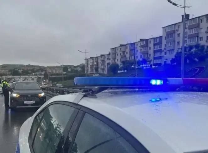 Госавтоинспекция Приморья в связи с неблагоприятным метеопрогнозом убедительно