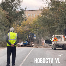 На Днепровской ввели реверсивное движение из-за прокладки водовода – участок собирает пробки — VL.ru