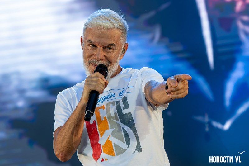«Звёздный десант», теплоход на маяке, огни на озере и парящая видовая – фотоитоги сентября — Новости VL.ru | Владивосток