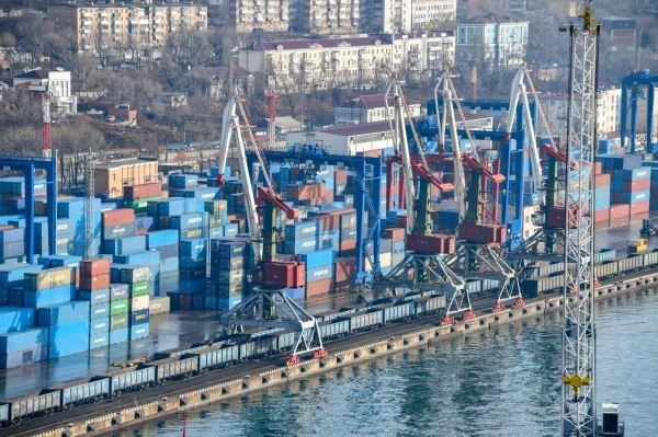 Максим Шишков: контейнерные грузы снова идут на Восток