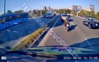 Мотоциклист не хотел пропускать машину скорой помощи во Владивостоке — PrimaMedia.Приморье