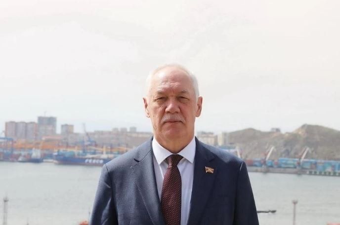 Председатель думы города Владивостока Андрей Брик поздравил жителей Владивостока с Днем учителя — КП - Владивосток