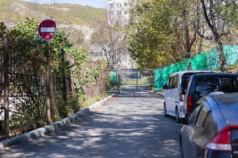Дорожники Владивостока сделали новый проезд в районе проспекта Красного Знамени. — Администрация Владивостока