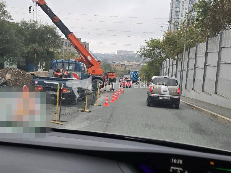 ДТП с участием автовоза произошло в районе остановки Бурачка во Владивостоке — PrimaMedia.Приморье