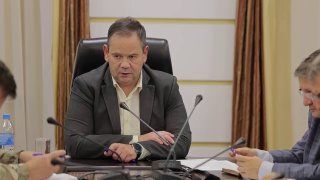 О ликвидации последствий непогоды и планах работы на ближайшую ночь по уборке улиц города доложил на вечернем заседании — Администрация Владивостока