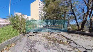 Сильный дождь оставил после себя не только лужи. — Вести Приморье