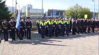 Во Владивостоке почтили память погибших сотрудников полиции — Приморский парламент