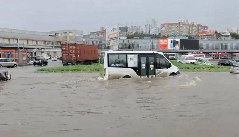 Во Владивостоке с 17 по 19 октября вводят режим повышенной готовности из-за надвигающегося ливня и штормового ветра — Svodka25 l Новости Приморья и Владивостока