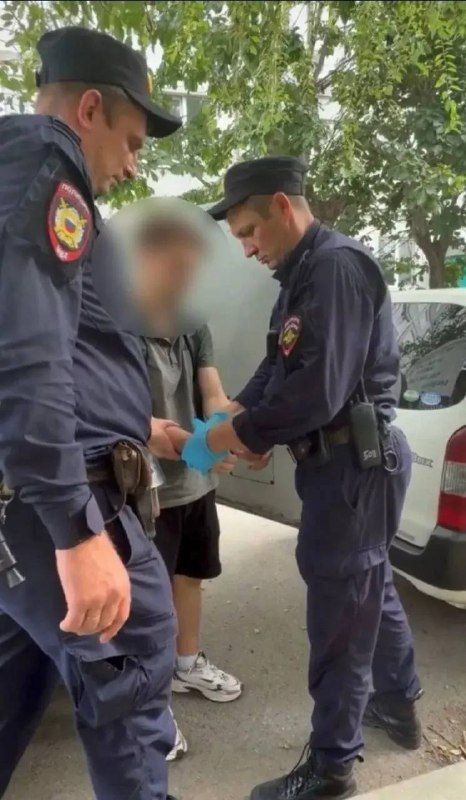 Во Владивостоке полицейские задержали наркозакладчика и предотвратили распространение запрещенных веществ — Полиция Приморья