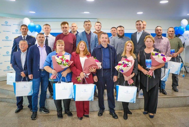 «Восточный Порт» чествует наставников — КП - Владивосток