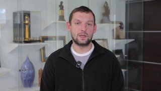 Ветеран СВО Леон Володин призывает жителей Владивостока поддержать Приморское добровольческое движение «Тигр».