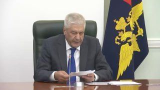 Владимир Колокольцев, представляя личному составу нового начальника УМВД России по Амурской области Айдара Абрарова, — Полиция Приморья