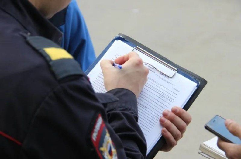 В полиции Владивостока прокомментировали ситуацию с учителем, который снимался во взрослом кино и матерился. Парню