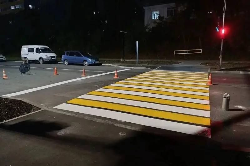 Во Владивостоке обновляют дорожную разметку в преддверии зимы. — Администрация Владивостока