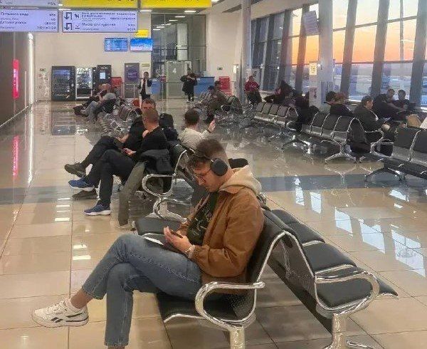 Семичасовое ожидание вылета во Владивостоке привело к вмешательству прокуратуры