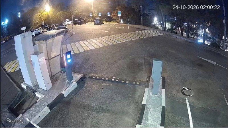 Вандал сделал парковку на Уткинской во Владивостоке бесплатной