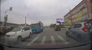 Таксист устроил лобовое ДТП после опасного манёвра в Находке — момент попал на видео — ВОСТОК-МЕДИА | Владивосток и ДФО