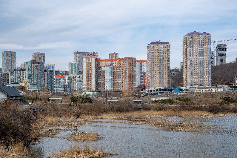 Во Владивостоке метр в студиях на 32% дороже, чем в больших квартирах.